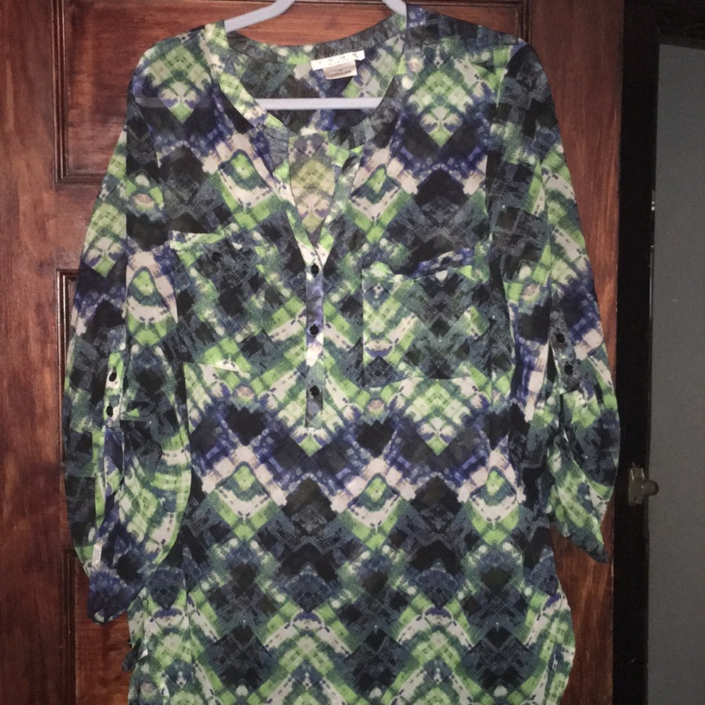 Sheer top - Picture 4 of 6